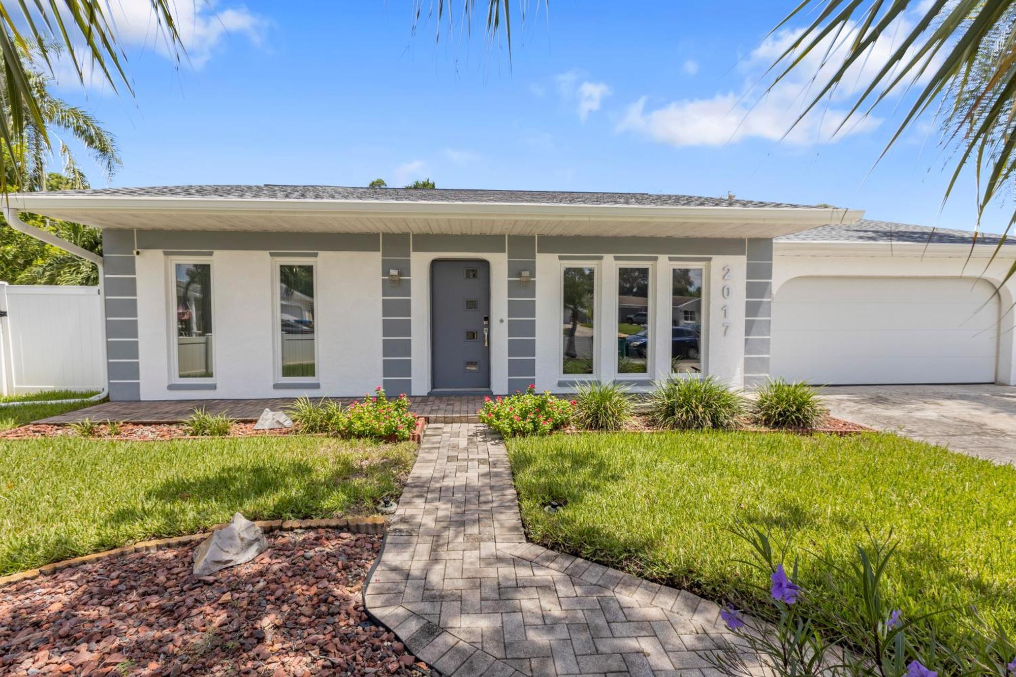Relaxing Coastal Comfort - Heated Pool Clearwater Exterior foto